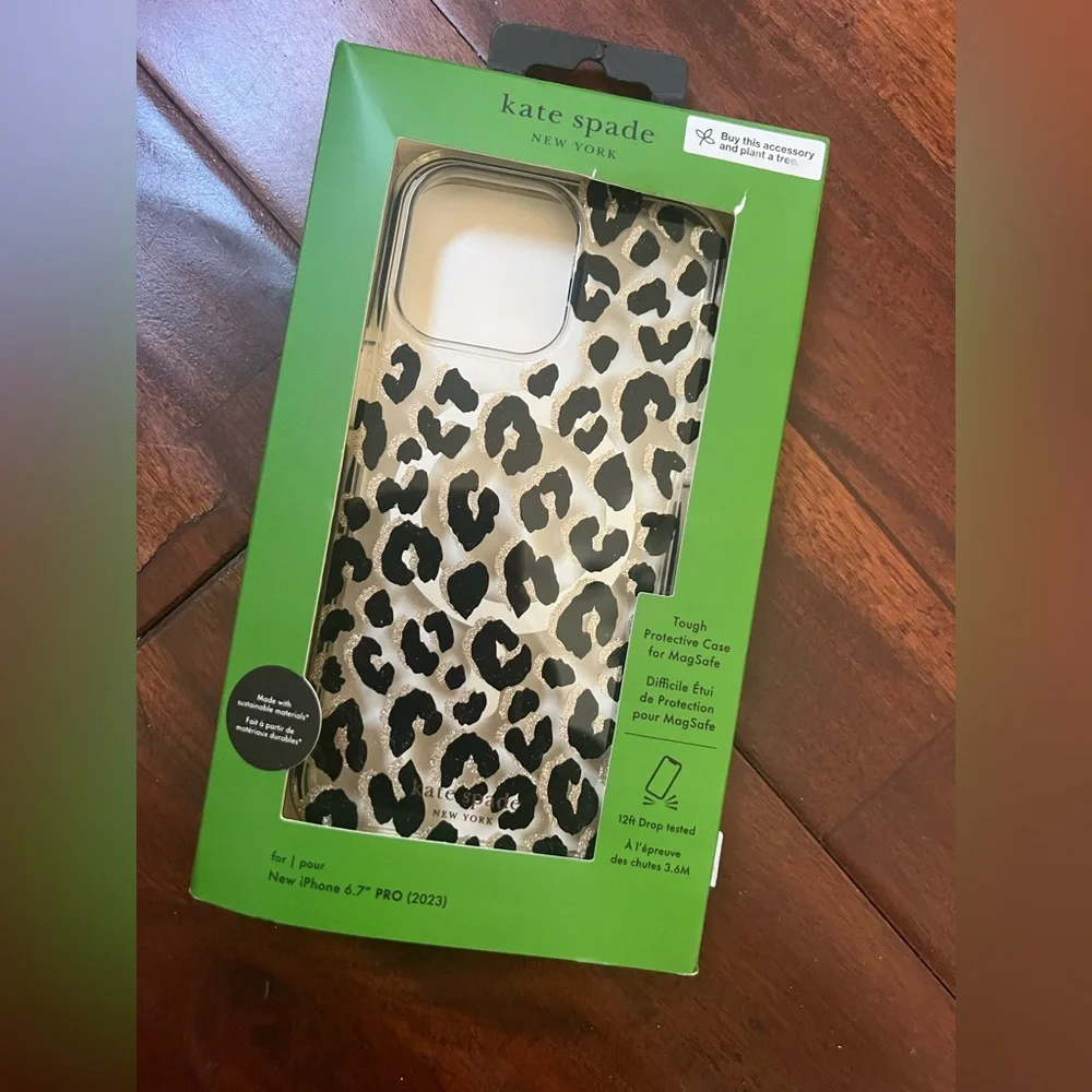 Kate Spade Protective Case with MagSafe For iPhone 15 Pro Max- City Leopard